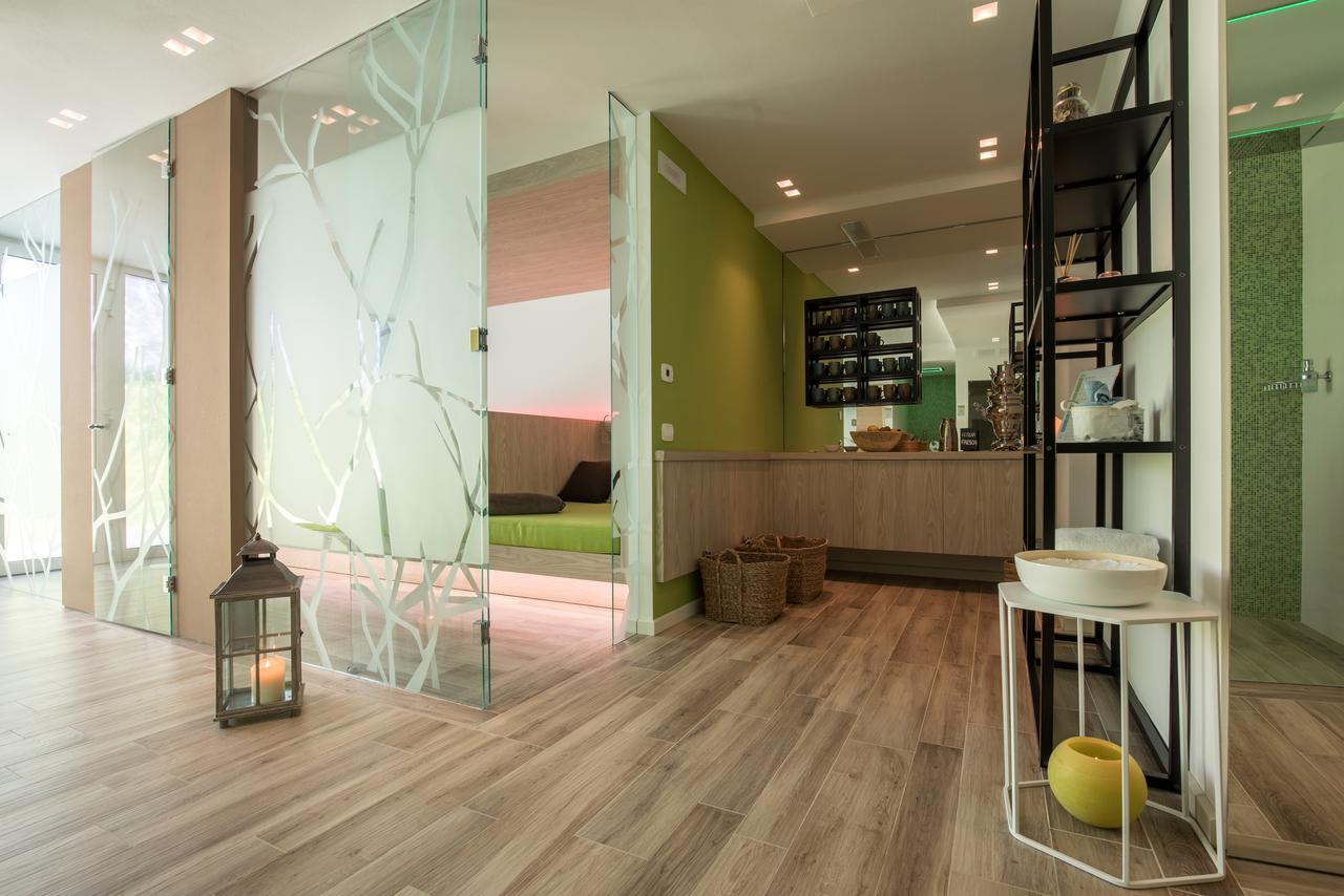 Energy Hotel Калчераника ал Лаго Екстериор снимка