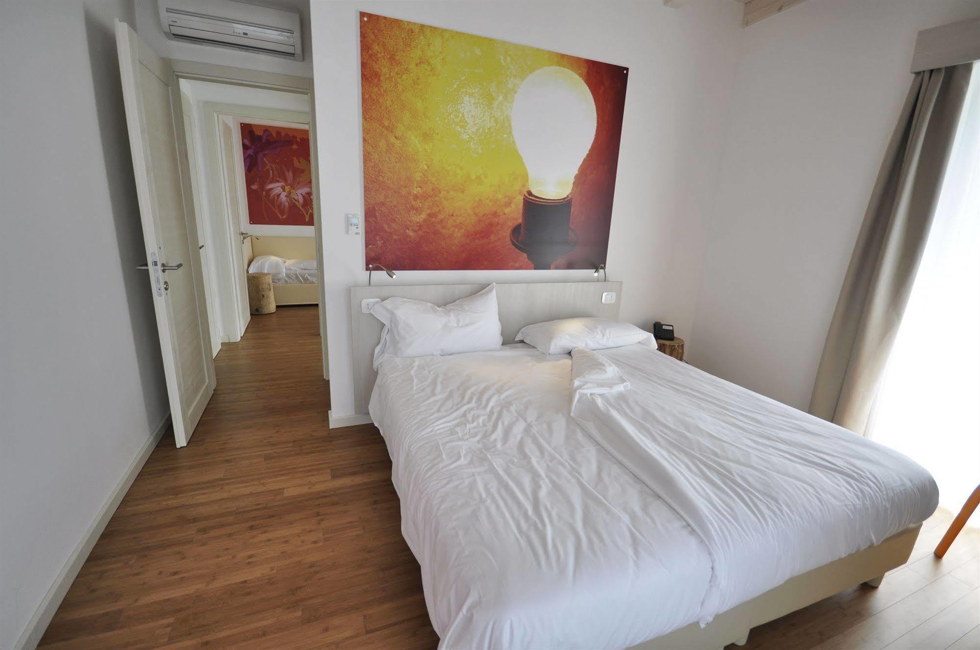 Energy Hotel Калчераника ал Лаго Екстериор снимка